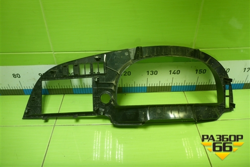Накладка на щиток приборов  (812W617010236) для Sitrak  C7H