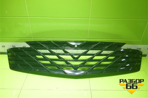 Решетка радиатора (под камеру) (8891868310) для Geely Atlas 2 с 2023г