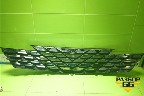 Решетка радиатора (под камеру) (8891868310) для Geely Atlas 2 с 2023г