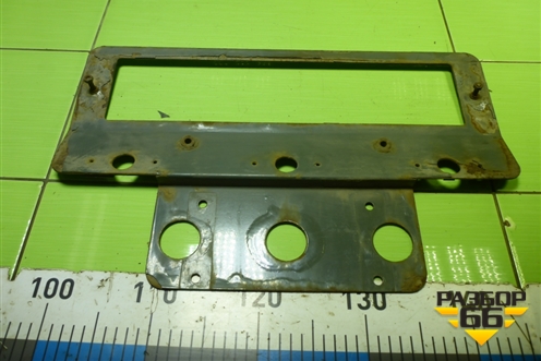 Рамка под номер  (WG9716940023) для Sitrak  C7H