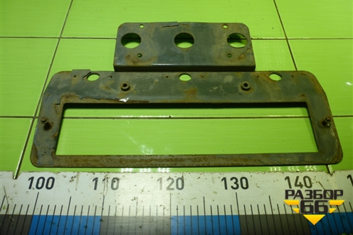 Рамка под номер  (WG9716940023) для Sitrak  C7H