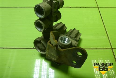 Клапан тормозной системы (WG9000360549) для Sitrak  C7H