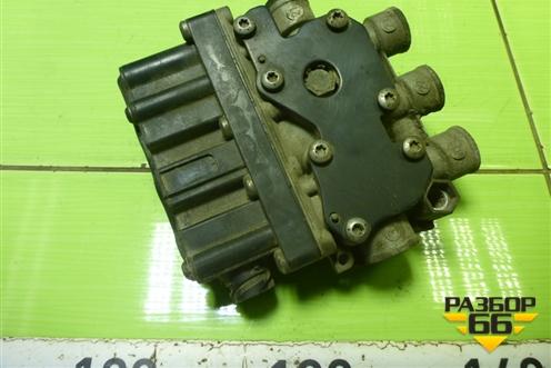 Кран уровня пола (4728800010) для Sitrak  C7H