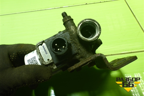 Кран ABS (WG9000360515) для Sitrak  C7H