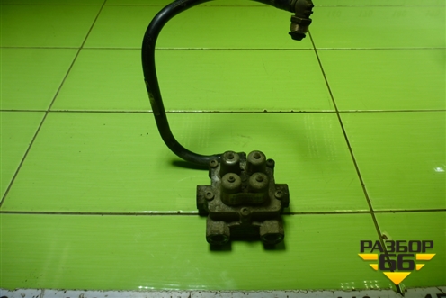 Кран 4х контурный (WG9000360523) для Sitrak  C7H
