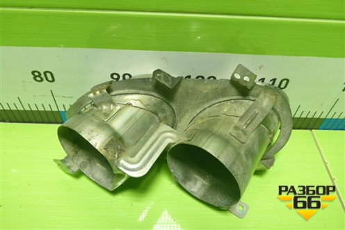 Насадка на глушитель (правая) (8891563616) для Geely Tugella с 2019г