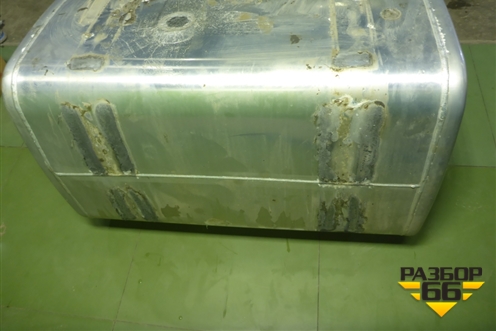 Бак топливный Грузовой (400л) (WG9925555003) для Sitrak  C7H