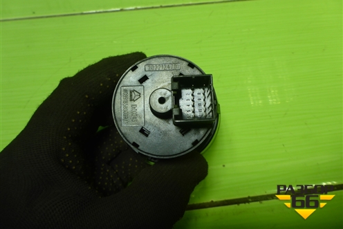 Модуль управления света фар (WG9918580039) для Sitrak  C7H