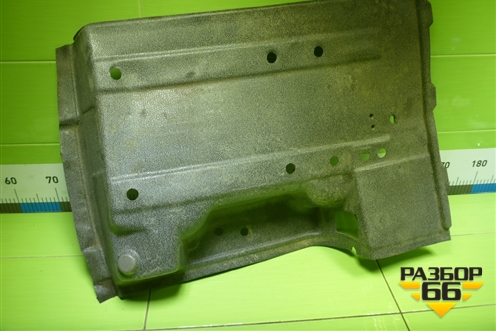 Покрытие напольное  (правая часть) (810W628600777) для Sitrak  C7H