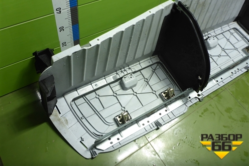 Консоль  (верхняя) (YZ16D277000001) для Sitrak  C7H