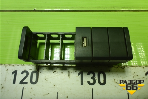 Разъём USB (WG9X25580013) для Sitrak  C7H