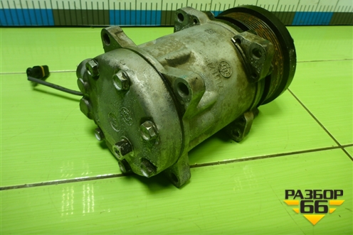 Компрессор кондиционера (200V779707028) для Sitrak  C7H