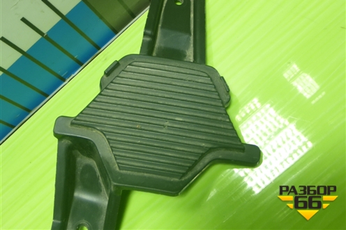 Накладка на решетку радиатора (правая) (86583K0000) для Kia Soul с 2019-2024г
