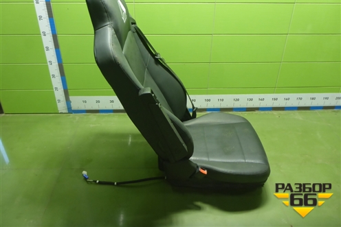 Сиденье левое для Sitrak  C7H