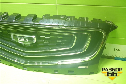 Решетка радиатора (под камеру) (6600064666) для Geely Atlas Pro с 2019г