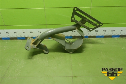 Кронштейн подножки  (Правый) (712W416150061) для Sitrak  C7H