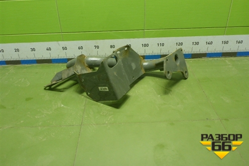 Кронштейн подножки  (Правый) (712W416150061) для Sitrak  C7H