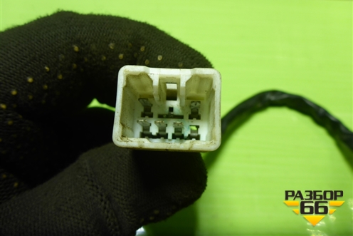 Моторчик стеклоочистителя передний для Hyundai HD 35-78 с 2003г