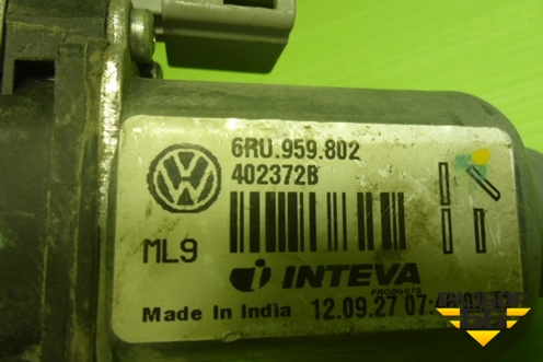 Моторчик стеклоподъёмника передний правый (6RU959802) для Volkswagen Polo (седан) с 2010г