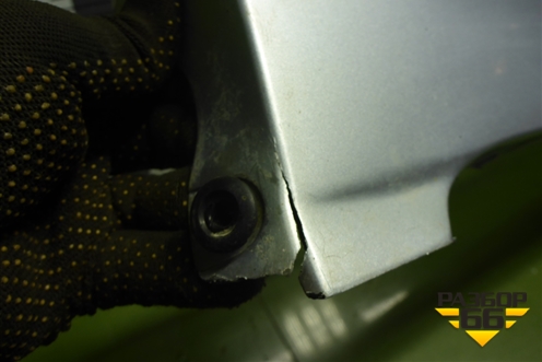 Накладка на порог наружная левая (877533D000) для Hyundai Sonata-5 с 2001г
