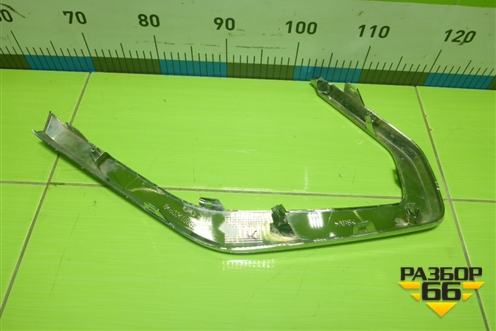 Накладка переднего бампера левая (после 2022г Cross) (8450041565) для VAZ Vesta/Веста с 2015г