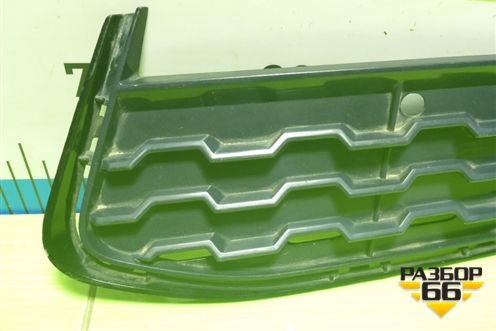 Решетка в передний бампер левая (51118061127) для BMW 7-серия G11/G12 с 2015г