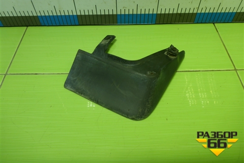Брызговик задний правый (868423D000) для Hyundai Sonata-5 с 2001г