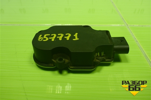 Моторчик заслонки радиатора (A24051103312) для Volvo XC90 с 2015г (ХС90)