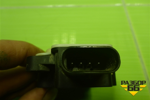 Моторчик заслонки радиатора (A24051103312) для Volvo XC90 с 2015г (ХС90)