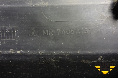 Решетка стеклоочистителей (MR7405A131) для Mitsubishi Colt с 2004г