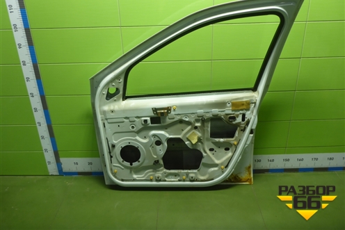 Дверь передняя правая для Renault Logan с 2004-2015г