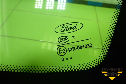 Стекло глухое правое (хетчбэк) для Ford Focus 2 с 2008-2011г