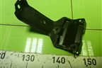 Кронштейн передней панели центральный (MN105688) для Mitsubishi Colt с 2004г