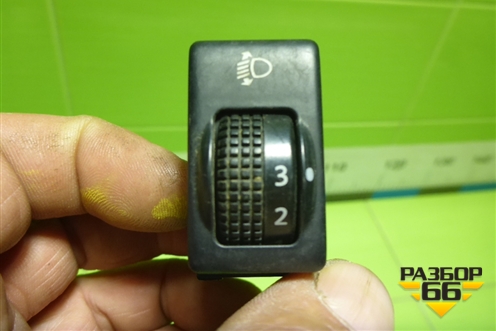 Переключатель корректора фар для Nissan Tiida (C11X) с 2004-2013г