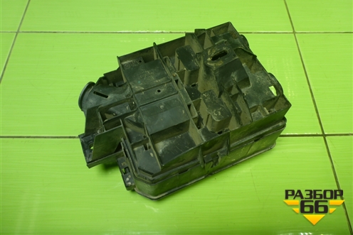 Блок предохранителей подкапотный (95131766) для Chevrolet Cobalt с 2012г