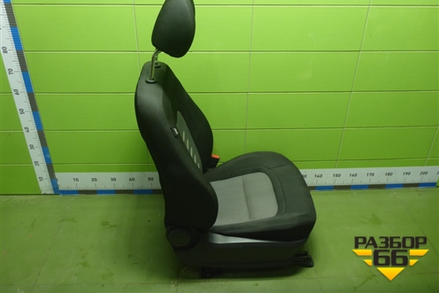 Сиденья комплект (5ти дверный хетчбэк AIR BAG подогрев) для Kia Ceed с 2012-2018г
