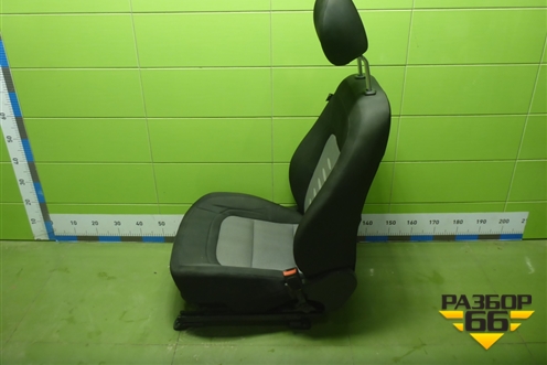 Сиденья комплект (5ти дверный хетчбэк AIR BAG подогрев) для Kia Ceed с 2012-2018г