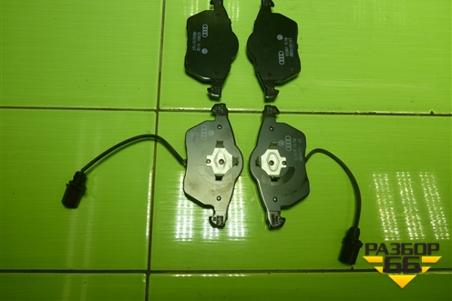 Колодки тормозные передние (новые) (4A0698151C) для Audi A6 (C4) с 1994-1997г