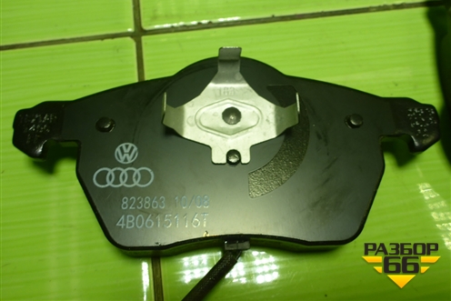 Колодки тормозные передние (новые) (4A0698151C) для Audi A6 (C4) с 1994-1997г