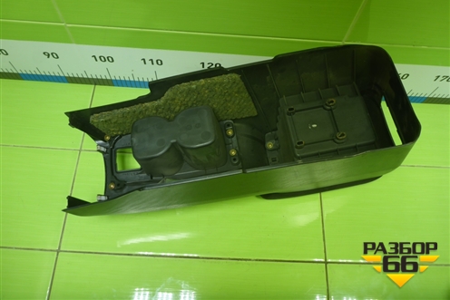 Подлокотник (MR512526) для Mitsubishi Lancer-9  с 2003-2008г