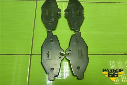 Колодки тормозные передние (новые) (A0034209920) для Mercedes Benz E-Klass W211 c 2002-2009г