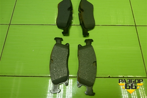 Колодки тормозные передние (новые) (A0074208120) для Mercedes Benz GL-Klass X166 с 2012г