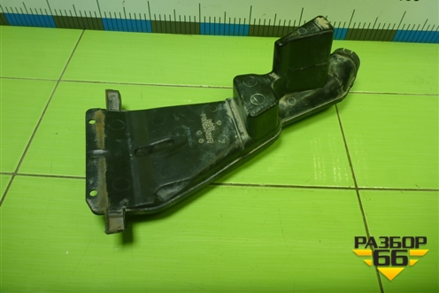 Воздухозаборник воздушного фильтра (MN135194) для Mitsubishi Lancer-9  с 2003-2008г