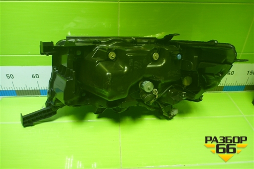 Фара правая (после 2015г Led Exесutive Blаck) (PZ36760556) для Toyota Land Cruiser (200) с 2008г (Ленд Крузер)