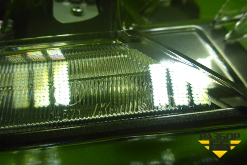 Фара правая (после 2015г Led Exесutive Blаck) (PZ36760556) для Toyota Land Cruiser (200) с 2008г (Ленд Крузер)