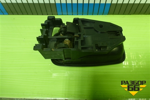 Ручка внутренняя двери передней правой для Mitsubishi Lancer-9  с 2003-2008г