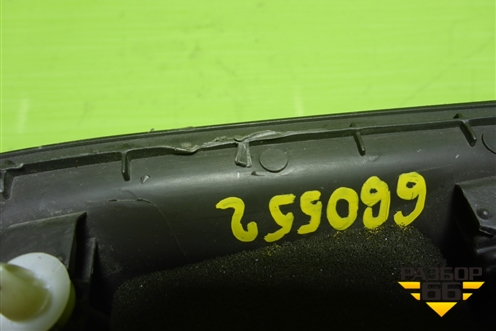 Накладка двери передней левой (уголок) (94743717) для Chevrolet Cobalt с 2012г