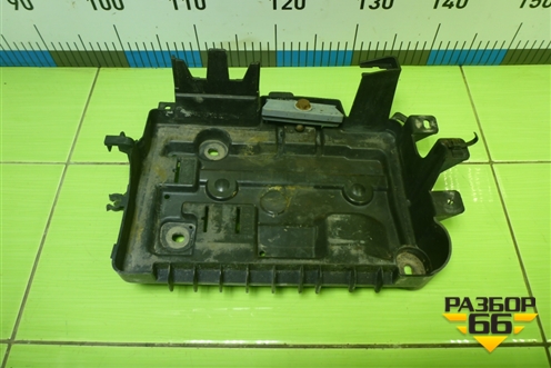 Площадка под аккумулятор (13235642) для Opel Corsa D с 2006-2014г (Корса Д) Площадка под аккумулятор (13235642) для Opel Corsa D с 2006-2014г (Корса Д)