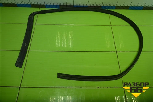 Уплотнитель двери передней левой (13254857) для Opel Corsa D с 2006-2014г (Корса Д)