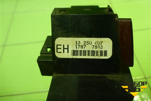 Модуль кнопок (13250807) для Opel Corsa D с 2006-2014г (Корса Д)